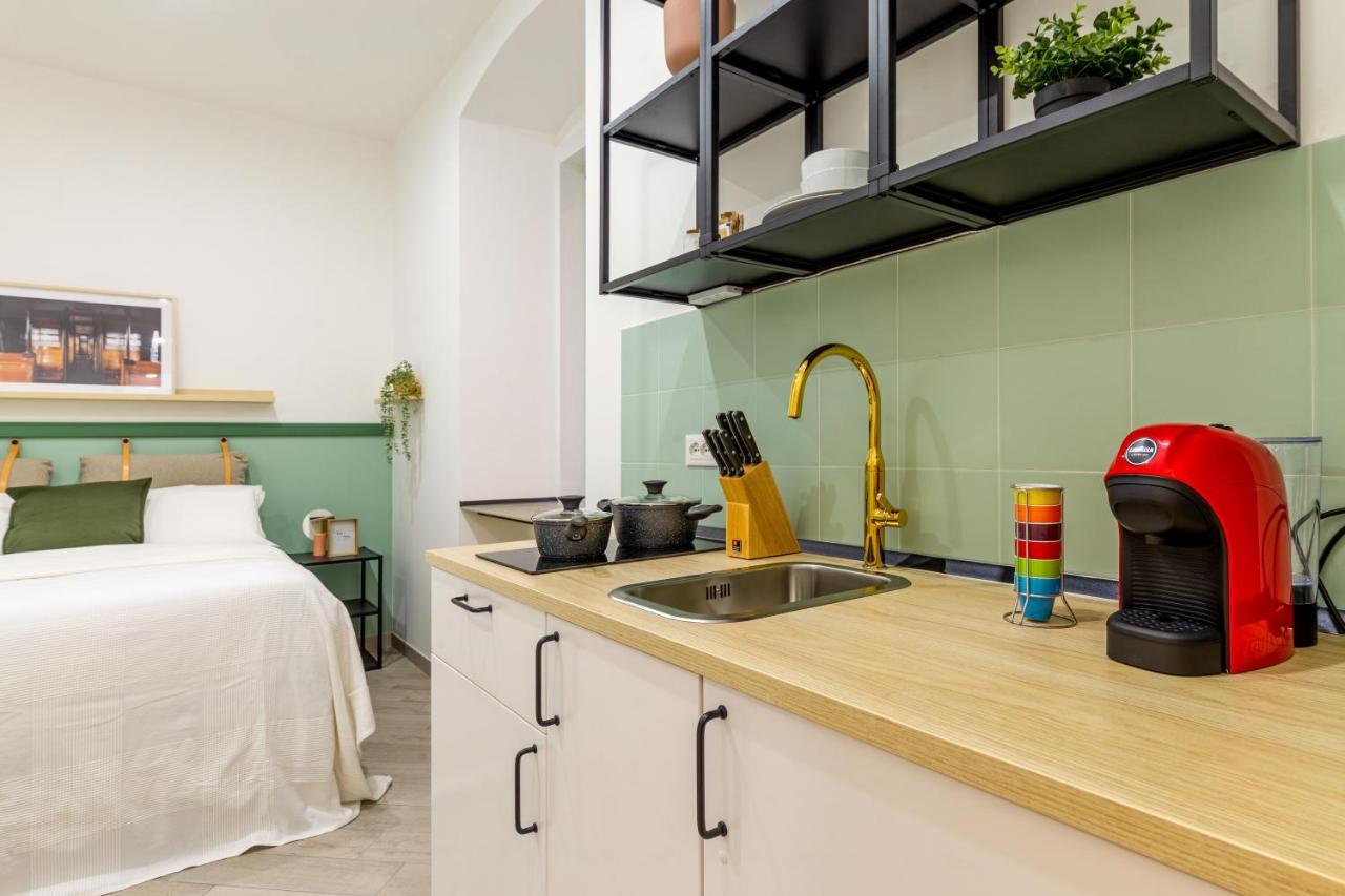 Lovely And Tiny Pied-A-Terre In The City Center Trieszt Kültér fotó